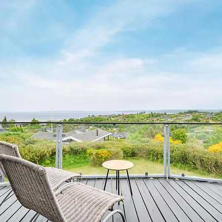 Tatil Evi Beach Front Home In Ebeltoft With Sauna