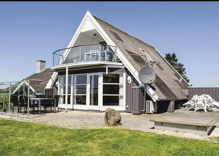 Holiday home V *